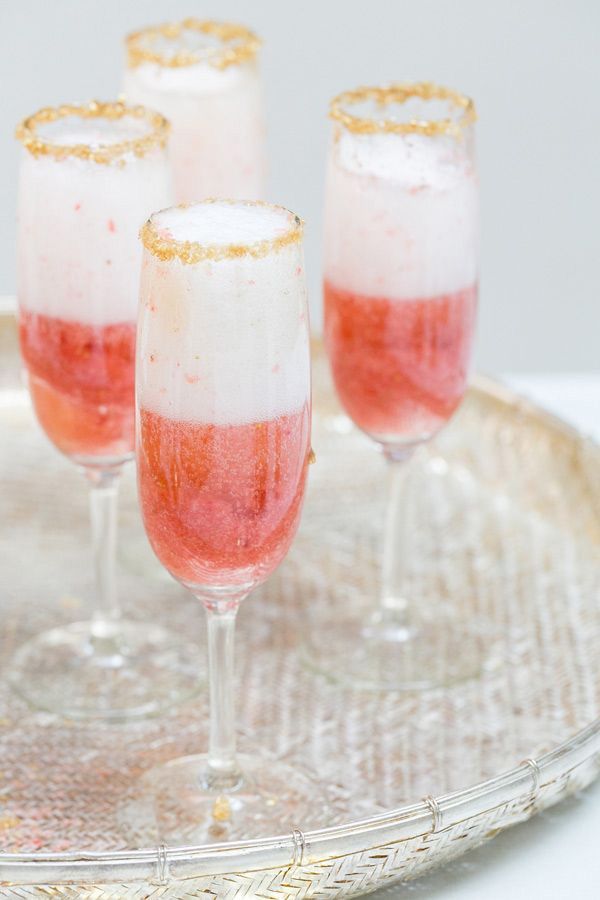 Cute and Adorable: Delightful Strawberry Drinks for a Charming Welcome!にて紹介している画像