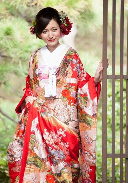 何色の着物にしようかな♡和装ウェディングで着たい〔色別〕色打掛カタログ＊にて紹介している画像