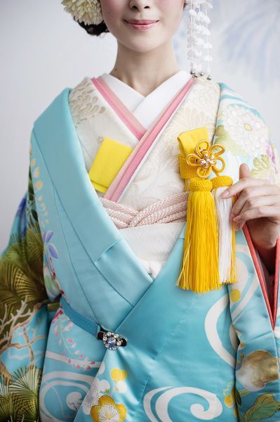 何色の着物にしようかな♡和装ウェディングで着たい〔色別〕色打掛カタログ＊にて紹介している画像