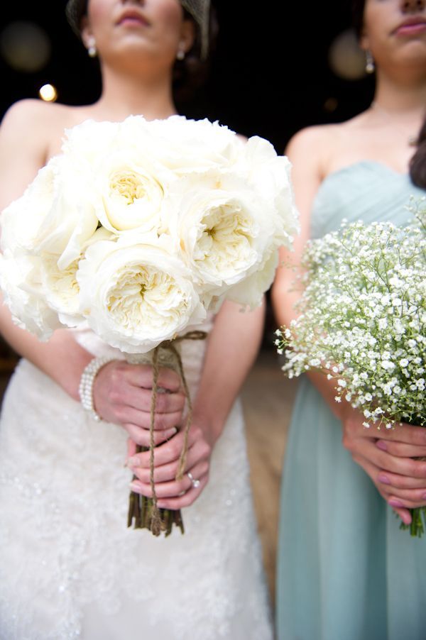 Charm of Old Roses: The Cutest English Rose Bouquet Ever!にて紹介している画像