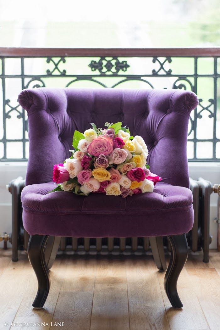 Charm of Old Roses: The Cutest English Rose Bouquet Ever!にて紹介している画像