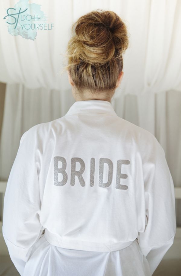 "I Want to Look Cute Even During Preparation Time! Matching Robes for All the Bridesmaids ♡"にて紹介している画像