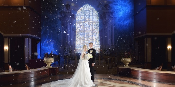 "120% Attention-Grabber: 4 Places for a Lobby Wedding♡"にて紹介している画像