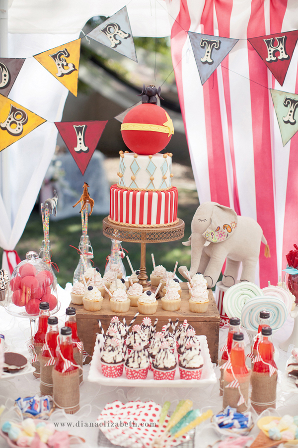 幻想的でどこかクラシカル！サーカスをテーマにしたweddingアイデア♡にて紹介している画像