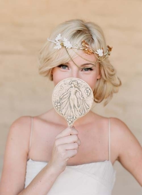 November 30th is "Mirror Day" ♡ A Collection of Beautiful Wedding Photos Through the Mirrorにて紹介している画像