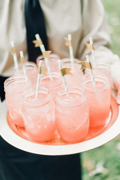 Transforming Plain Glasses: The Trend of Making Welcome Drinks Adorable with 'Welcome Straws' ♡にて紹介している画像