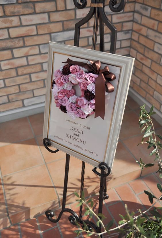 婚礼想要花朵满满♡可爱的花卉欢迎牌设计汇总＊にて紹介している画像