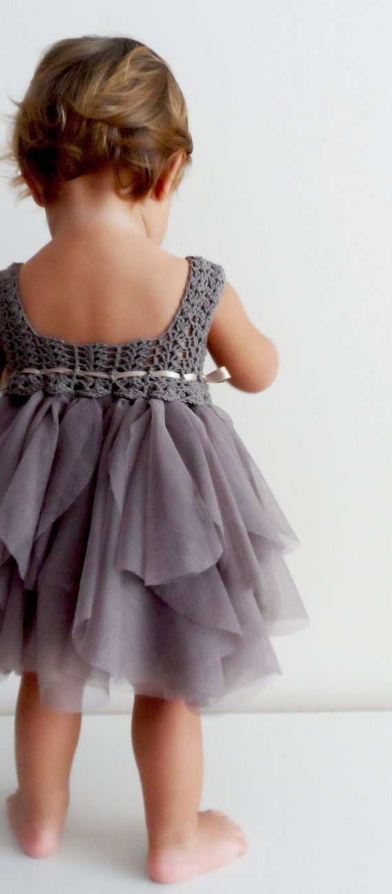 It's Not Too Late Even After the Baby is Born! Let's Make a Lively Family Wedding Party!にて紹介している画像