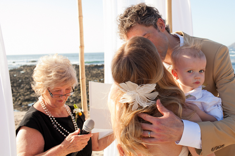 It's Not Too Late Even After the Baby is Born! Let's Make a Lively Family Wedding Party!にて紹介している画像