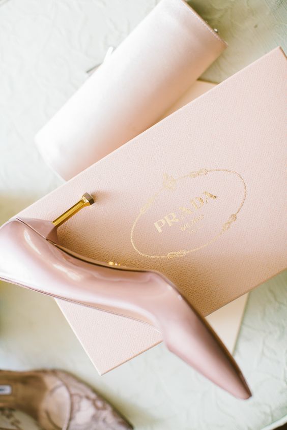 ＼特別な日専用♩／気分が上がる《ウェディングシューズ》ブランド別まとめ＊にて紹介している画像