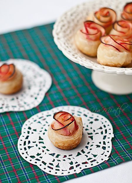 Not Just Apples! Surprise Everyone with Bacon Roses♡にて紹介している画像