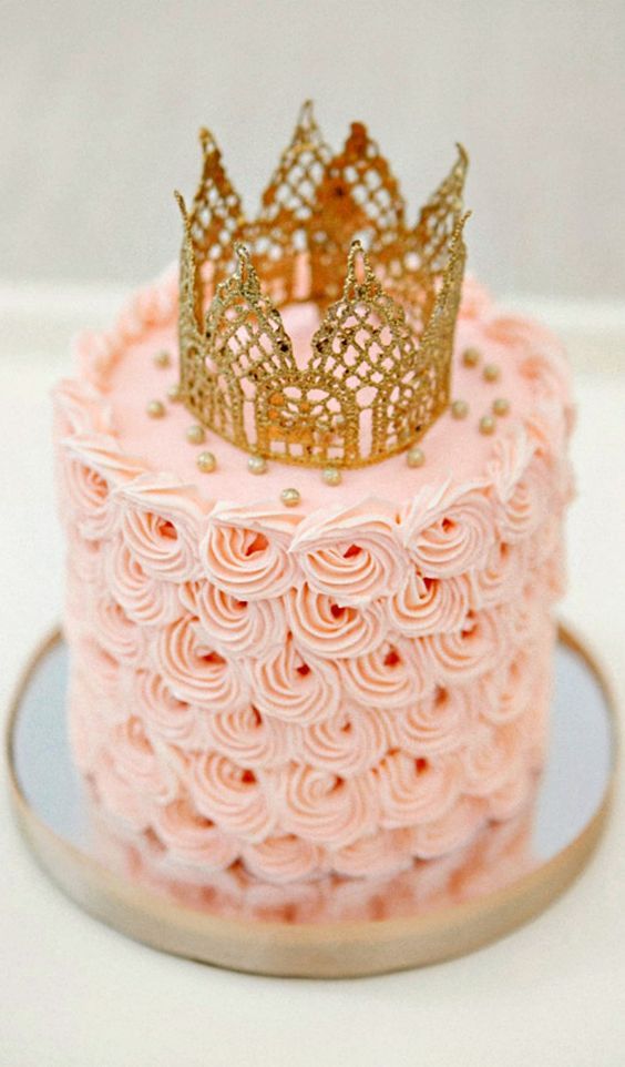 7 Adorable Rose Cakes Made Only with Cream: As Beautiful as Art!にて紹介している画像
