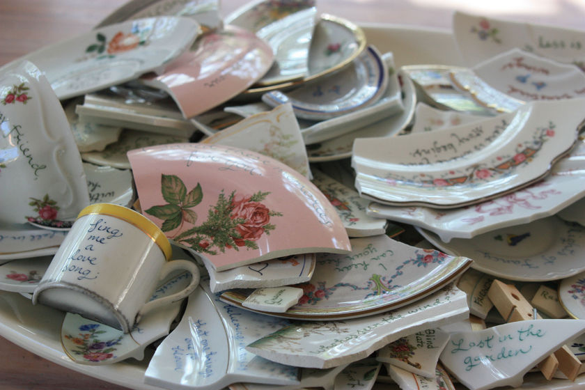 Bridal Beauties Around the World: The Adorable "Dirndl" Traditional Costume in German Weddings ♡にて紹介している画像