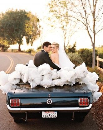 그와 나만의 특별한 공간♡ 설레임 가득한 【웨딩카】와 함께하는 웨딩 사진 모음＊にて紹介している画像