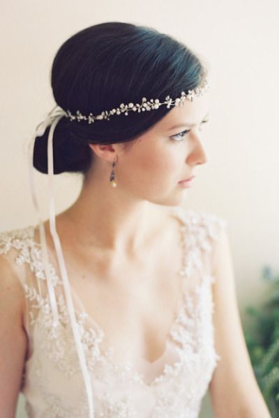 Sparkling Tiara♡ Adorable Hair Accessory Collection for Princess-Like Hairstyles♡にて紹介している画像