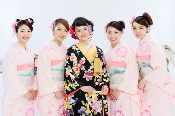 \\ブライズメイドの新時代♡// 和装姿の花嫁介添人≪天姫（あまひめ）≫ってもう知ってる♡？にて紹介している画像