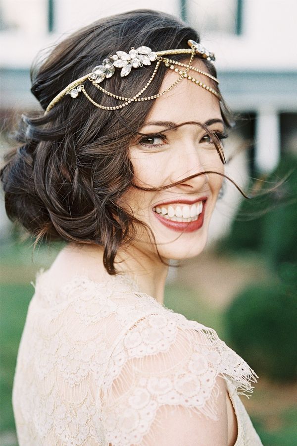 Sparkling Tiara♡ Adorable Hair Accessory Collection for Princess-Like Hairstyles♡にて紹介している画像