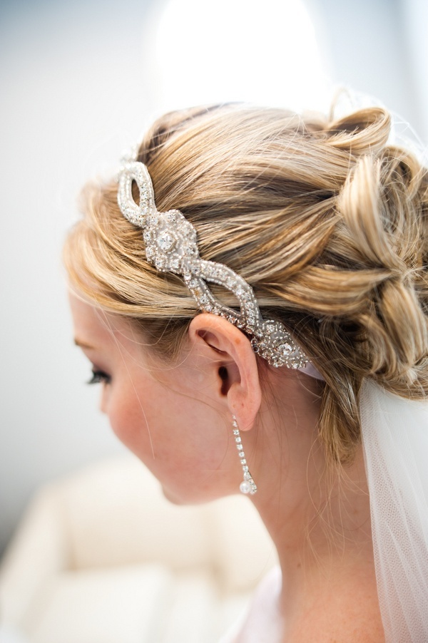 Sparkling Tiara♡ Adorable Hair Accessory Collection for Princess-Like Hairstyles♡にて紹介している画像